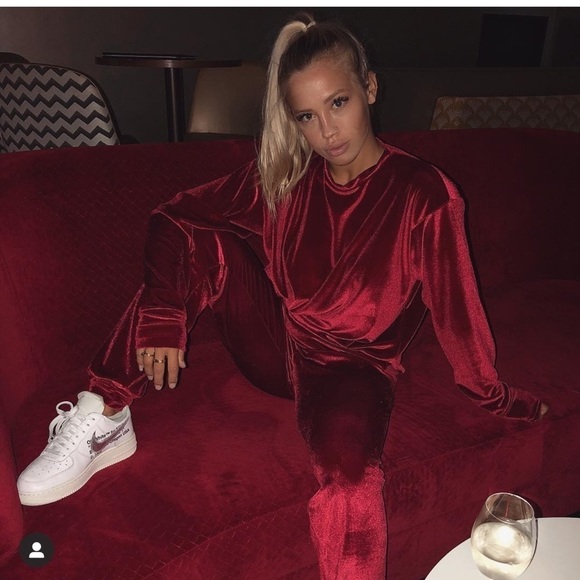 Laina Rauma burgundy velvet velour lounge suit set - Picture 2 of 16